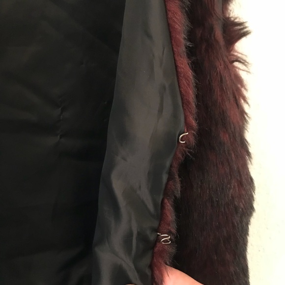 Comfy and cute Furry Vest - Picture 4 of 5